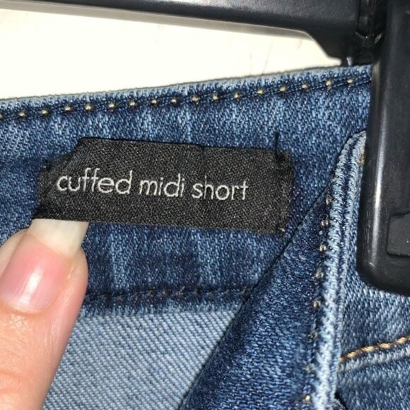 Ella Moss Cuffed Midi Short with Raw Hem and Button Fly Size 29 - Picture 3 of 10